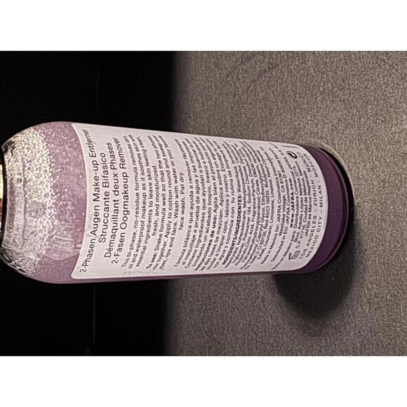 JAFRA Dual Action Makeup Remover - Gentle & Effective Formula - Picture 2 of 3